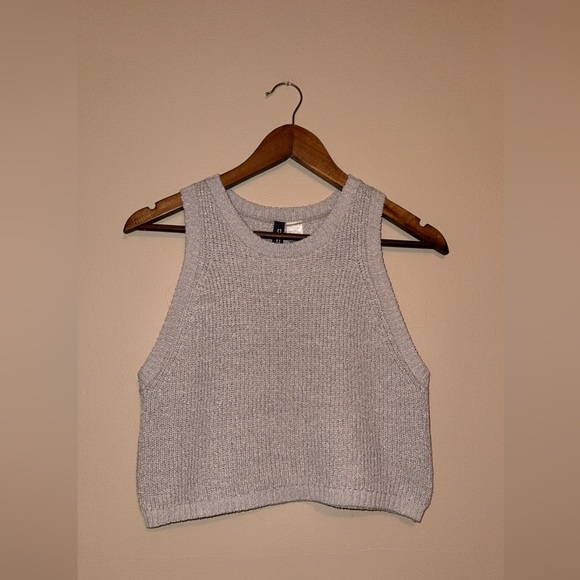 H&M Tops - H&M Divided Gray Knit Sleeveless Top